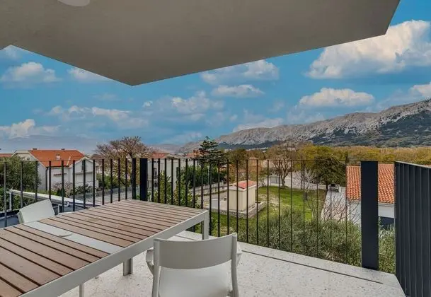 Standard Apart Daire, Birden Çok Yatak, 2 Banyolu, Bahçeli (Pool Apartment Sapore Di Mare 2)