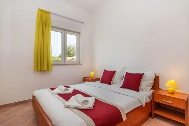 Family Apart Daire, 1 Çift Kişilik Yatak ve Çekyat, Bahçeli (Pool Apartment Suzi 10)