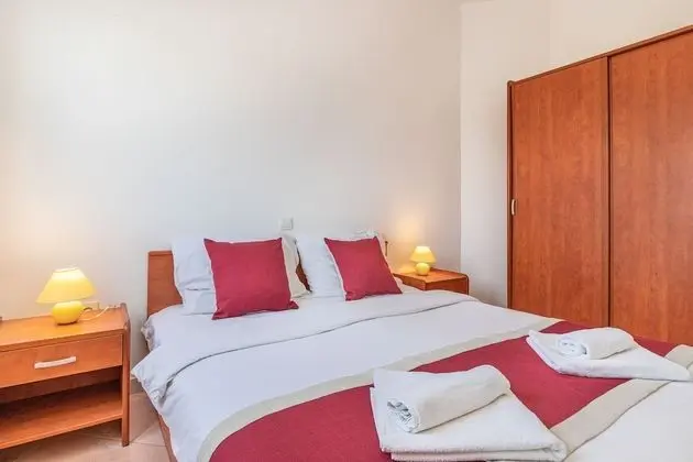 Family Apart Daire, 1 Çift Kişilik Yatak ve Çekyat, Bahçeli (Pool Apartment Suzi 10)