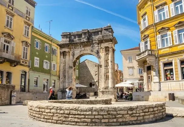 Family Apart Daire, 1 Çift Kişilik Yatak ve Çekyat, Bahçeli (Pool Apartment Suzi 10)