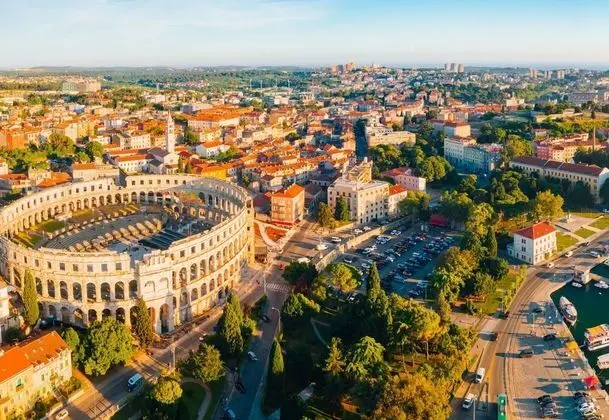 Family Apart Daire, 1 Çift Kişilik Yatak ve Çekyat, Bahçeli (Pool Apartment Suzi 10)