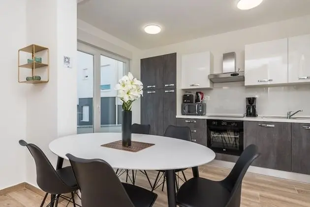 Deluxe Apart Daire, 2 Yatak Odası, Balkon, Havuz Manzaralı