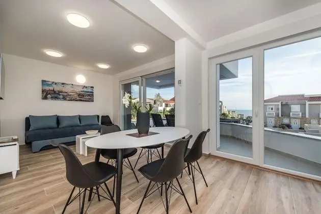 Deluxe Apart Daire, 2 Yatak Odası, Balkon, Havuz Manzaralı