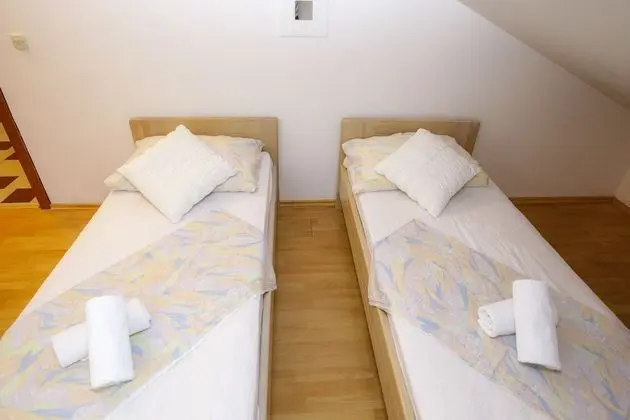 Apartment, 2 Bedrooms, Balcony