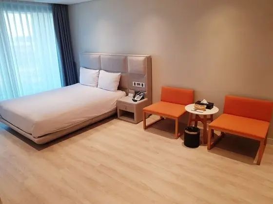 Standard Tek Büyük Yataklı Oda