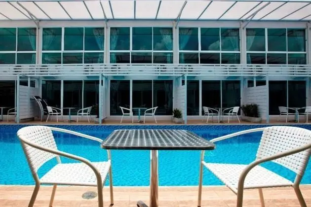 1st Floor Pool Access