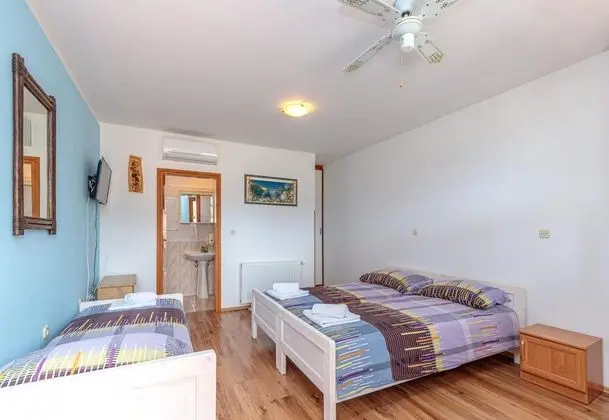 Family Villa, Birden Çok Yatak, Bahçeli (Pool & Fun House Betiga 1 with gym)