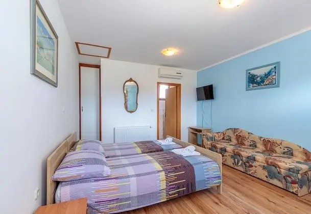 Family Villa, Birden Çok Yatak, Bahçeli (Pool & Fun House Betiga 1 with gym)