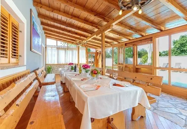 Family Villa, Birden Çok Yatak, Bahçeli (Pool & Fun House Betiga 1 with gym)