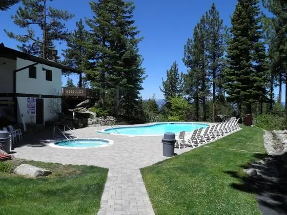 Kulübe (Resort Pool & Hot Tub,Within 1 mile o)
