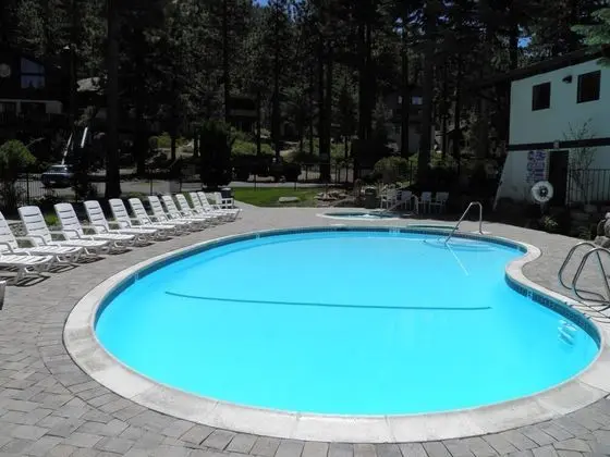 Kulübe (Resort Pool & Hot Tub,Within 1 mile o)