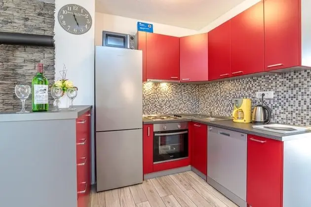 Family Ev, Birden Çok Yatak, Bahçeli (Pool House Klara With Sauna)