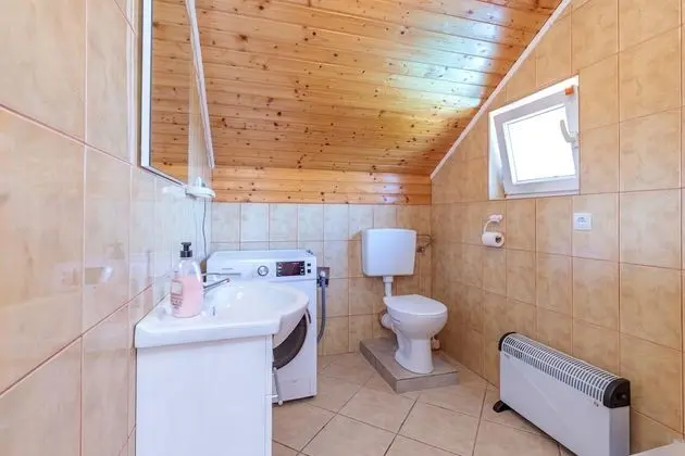 Family Ev, Birden Çok Yatak, Bahçeli (Pool House Klara With Sauna)