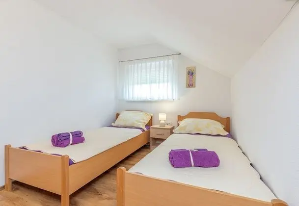 Family Ev, Birden Çok Yatak, Bahçeli (Pool House Klara With Sauna)