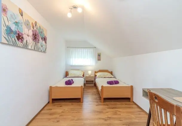 Family Ev, Birden Çok Yatak, Bahçeli (Pool House Klara With Sauna)