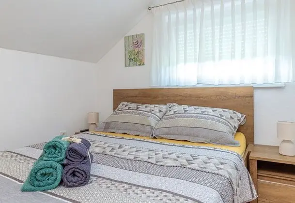 Family Ev, Birden Çok Yatak, Bahçeli (Pool House Klara With Sauna)