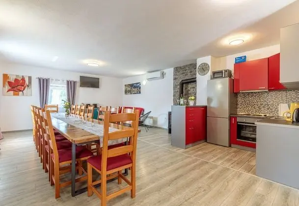 Family Ev, Birden Çok Yatak, Bahçeli (Pool House Klara With Sauna)