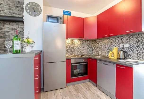 Family Ev, Birden Çok Yatak, Bahçeli (Pool House Klara With Sauna)