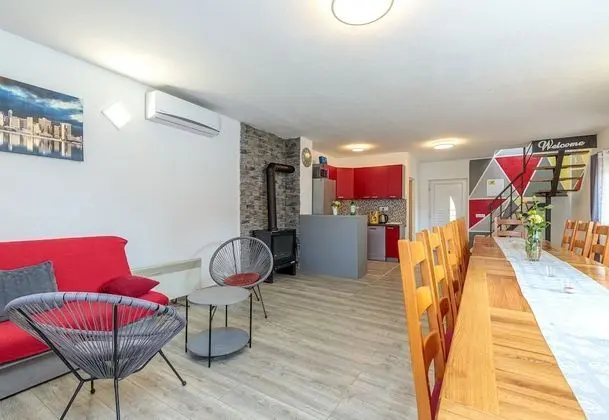 Family Ev, Birden Çok Yatak, Bahçeli (Pool House Klara With Sauna)