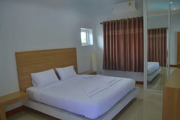 Deluxe Room with Jacuzzi