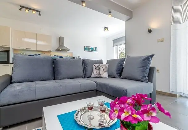 Family Villa, Birden Çok Yatak, 2 Banyolu, Bahçeli (Pool Villa Maro In Nature)