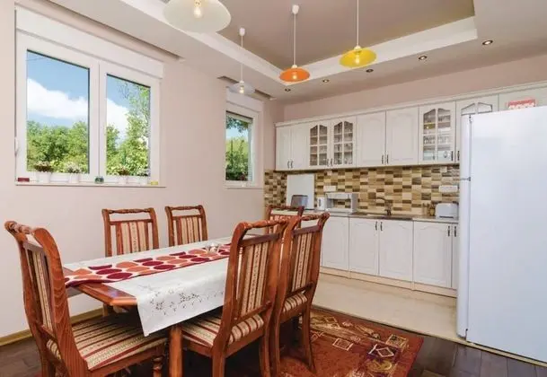 Family Villa, Birden Çok Yatak, Bahçeli (Pool Villa Panorama Mojdež)