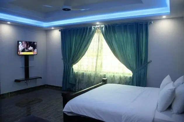 Deluxe Tek Büyük Yataklı Oda