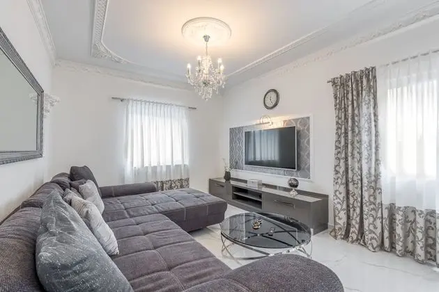 Family Villa, Birden Çok Yatak, Buzdolabı ve Mikrodalga, Bahçeli (Pool Villa Relax)