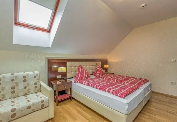 Family Apartment, Multiple Beds, Garden Area (Pool Villa Silva Marija - App 206)