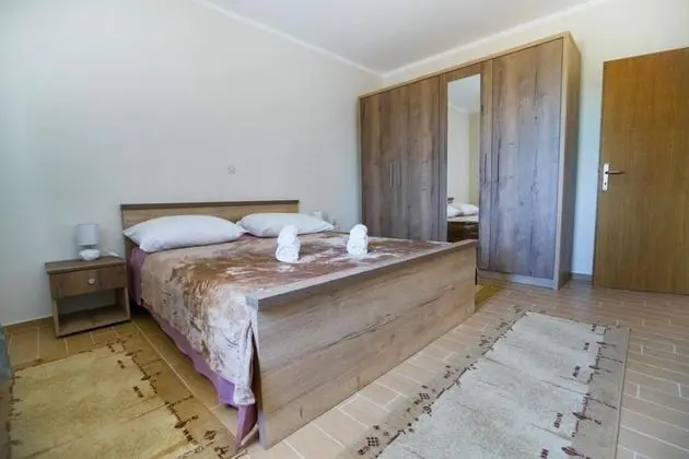 Family Villa, Birden Çok Yatak, 2 Banyolu, Bahçeli (Pool Villa Sofija)