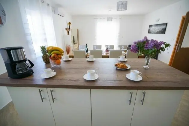 Family Villa, Birden Çok Yatak, 2 Banyolu, Bahçeli (Pool Villa Sofija)