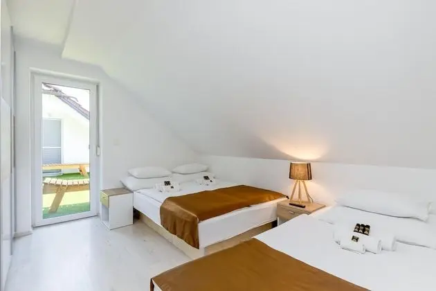 Family Villa, Birden Çok Yatak, 2 Banyolu, Bahçeli (Pool & Whirlpool Villa Art-Pe Four)