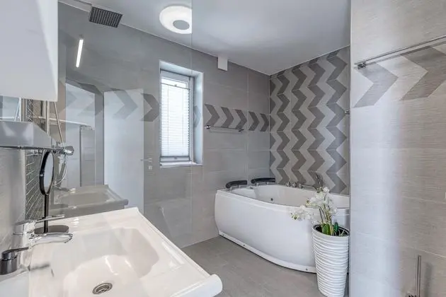 Family Villa, Birden Çok Yatak, 2 Banyolu, Bahçeli (Pool & Whirlpool Villa Art-Pe Four)