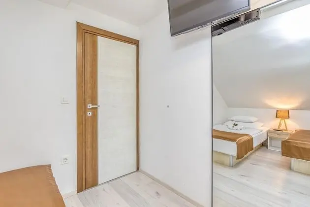 Family Villa, Birden Çok Yatak, 2 Banyolu, Bahçeli (Pool & Whirlpool Villa Art-Pe Four)