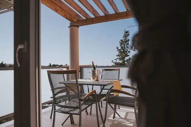 One-Bedroom Apartment with Terrace