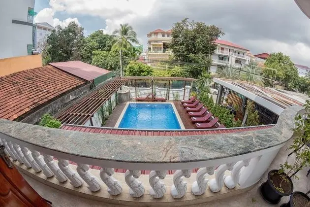 Deluxe Double Bed with Balcony