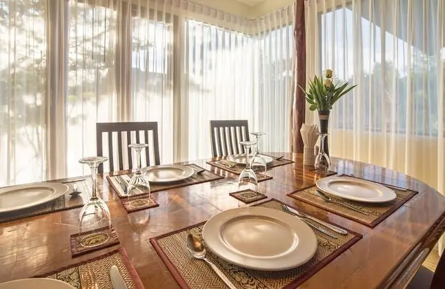 Luxury Villa, 3 Yatak Odası, Göl Manzaralı, Göl Kenarı