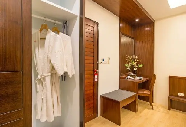 Luxury Villa, 3 Yatak Odası, Göl Manzaralı, Göl Kenarı