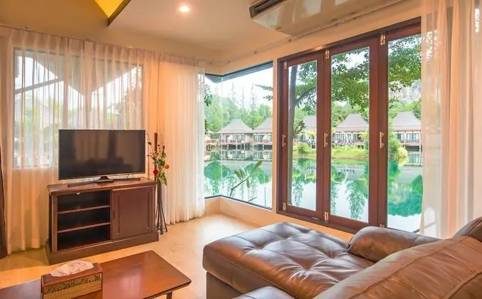 Luxury Villa, 3 Yatak Odası, Göl Manzaralı, Göl Kenarı