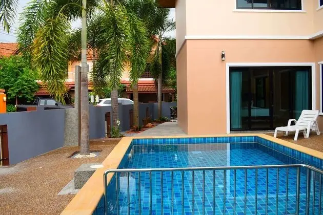 4-Bedroom Grand Pool Villa