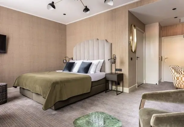 Luxury Tek Büyük Yataklı Oda