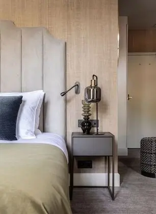 Luxury Tek Büyük Yataklı Oda
