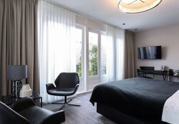 Luxury Tek Büyük Yataklı Oda