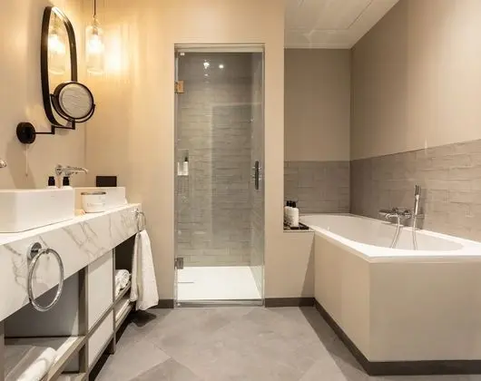 Luxury Tek Büyük Yataklı Oda