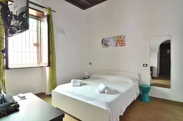 Tek Büyük Yataklı Oda, 1 Büyük (Queen) Boy Yatak