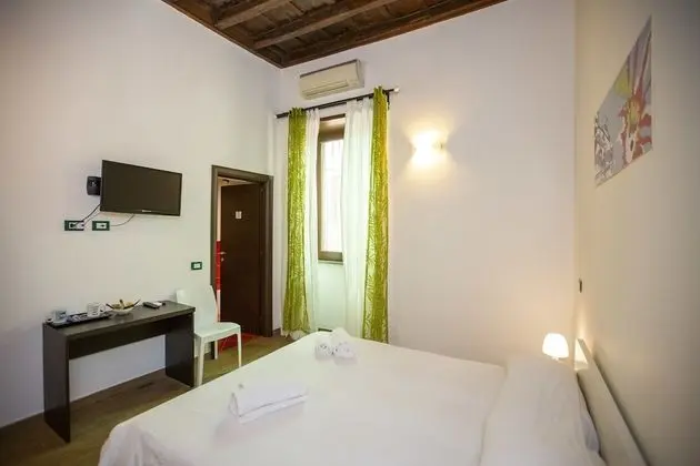 Tek Büyük Yataklı Oda, 1 Büyük (Queen) Boy Yatak