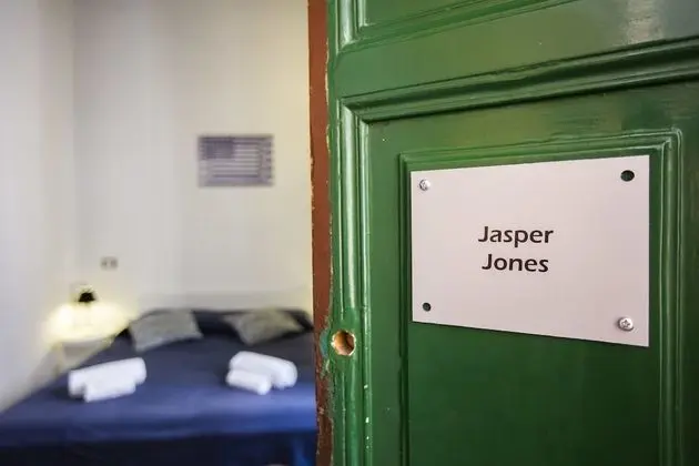 Tek Büyük Yataklı Oda, 1 Büyük (Queen) Boy Yatak