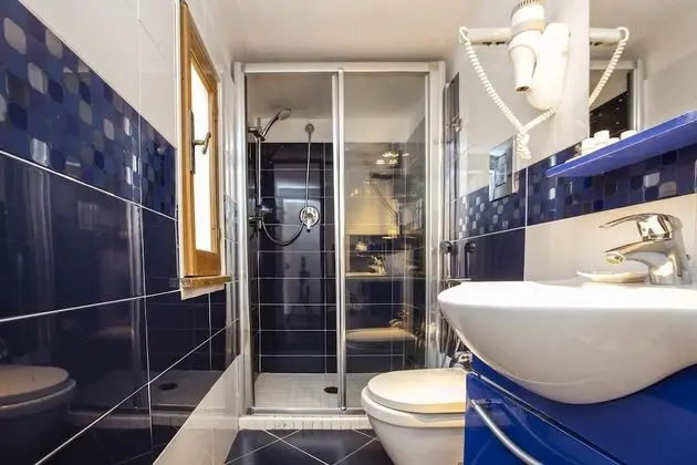 Tek Büyük Yataklı Oda, 1 Büyük (Queen) Boy Yatak