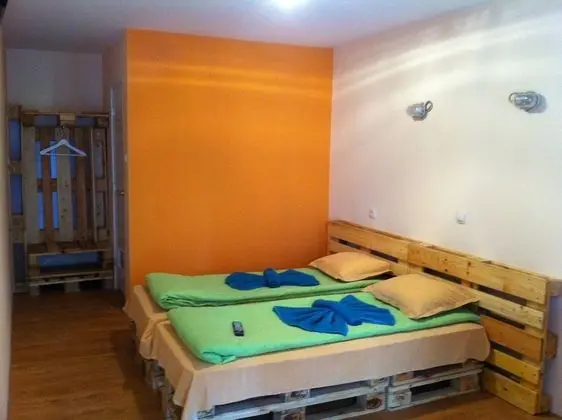 İki Ayrı Yataklı Oda, 2 Tek Kişilik Yatak