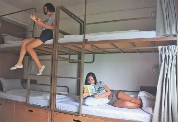 Female 6 Beds Dorm